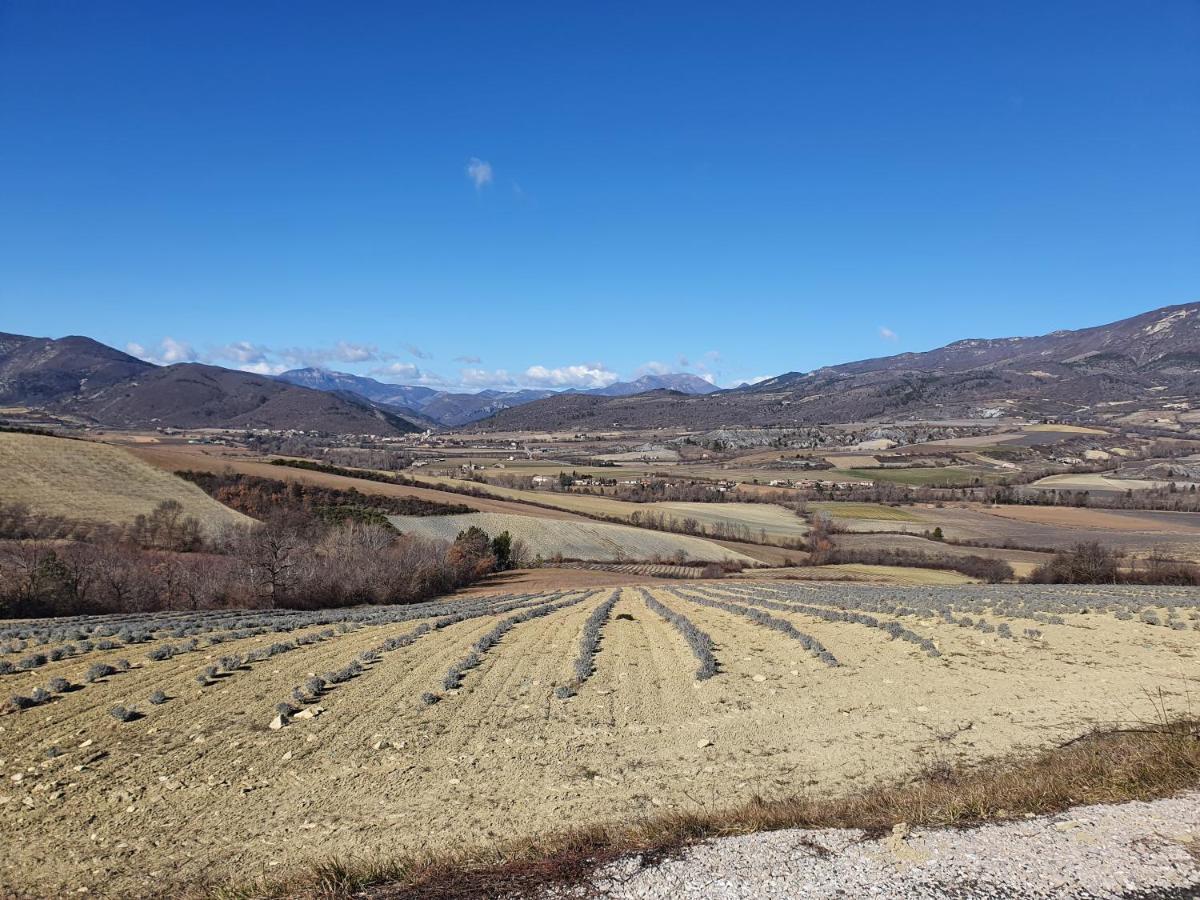 Gite Les Trois Abeilles Bésignan Kültér fotó